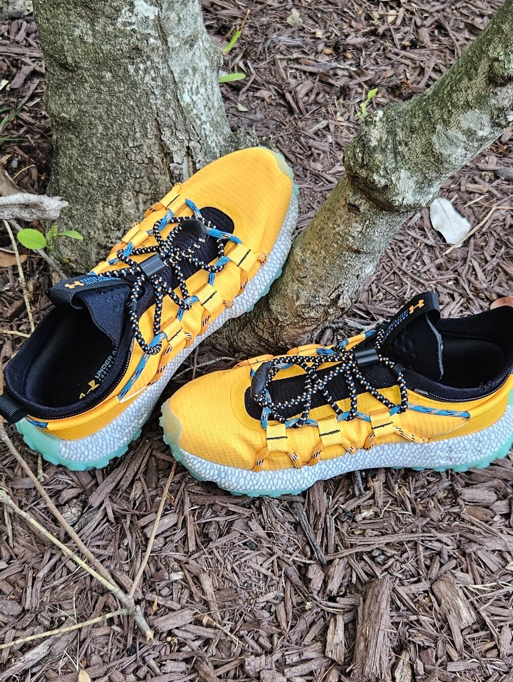 Under Armor Hovr Bmore _MD SIZE 8 Men SIZE 9.5 Women